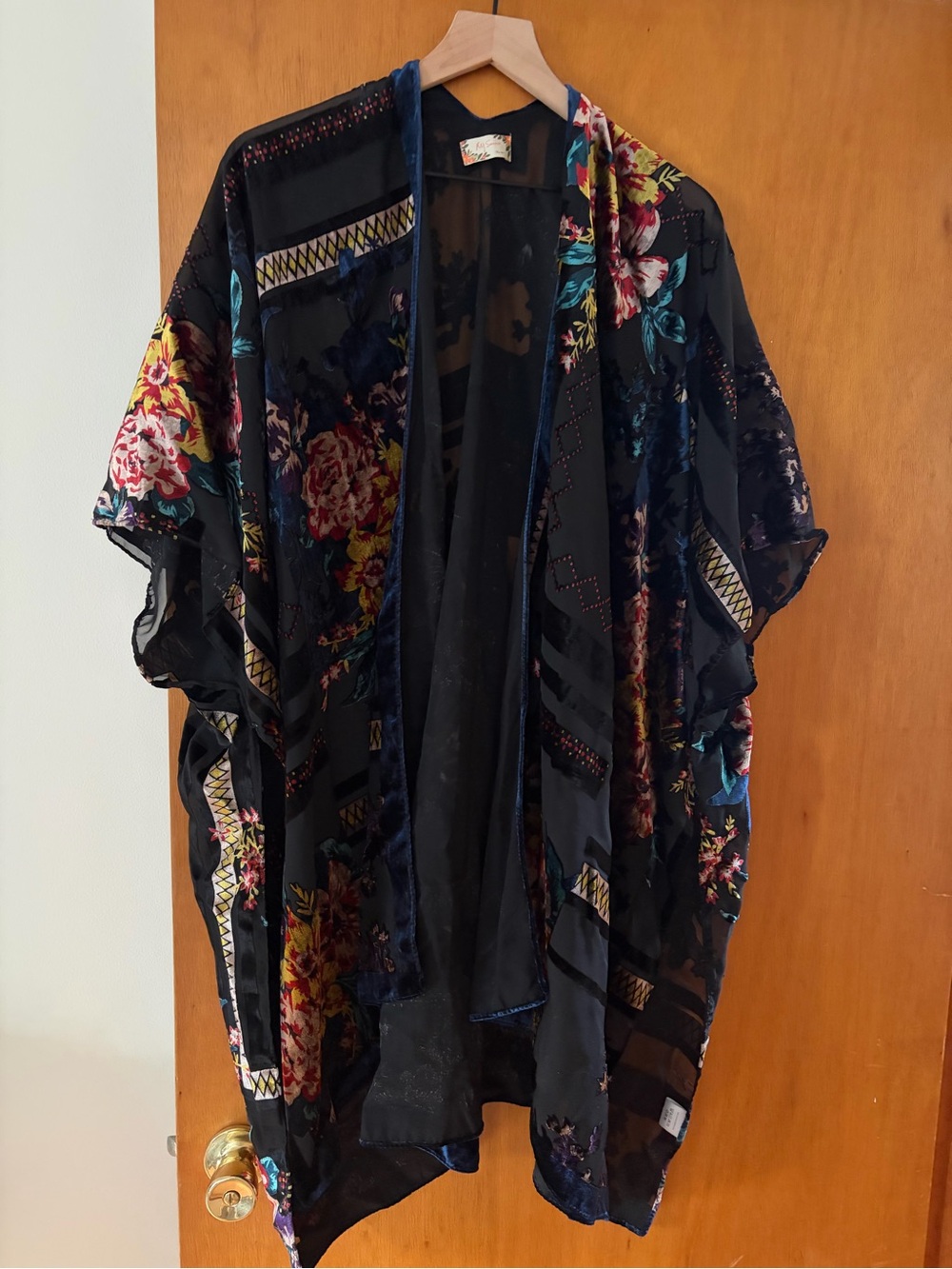 Black Floral Velvet-Trim Kimono Cape